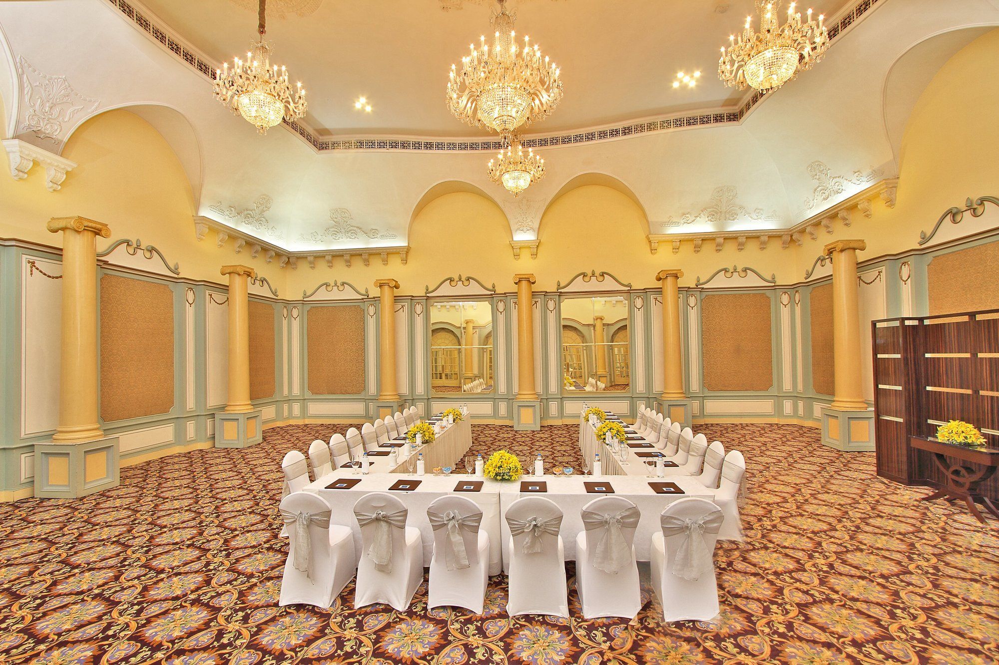 Itc Windsor, A Luxury Collection Hotel, Bengaluru מראה חיצוני תמונה